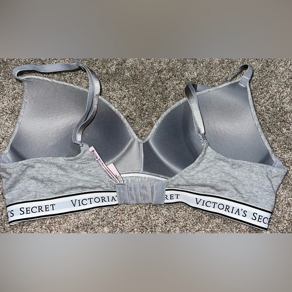 Victoria’s Secret T-shirt bra 36 B grey wireless - Picture 3 of 5